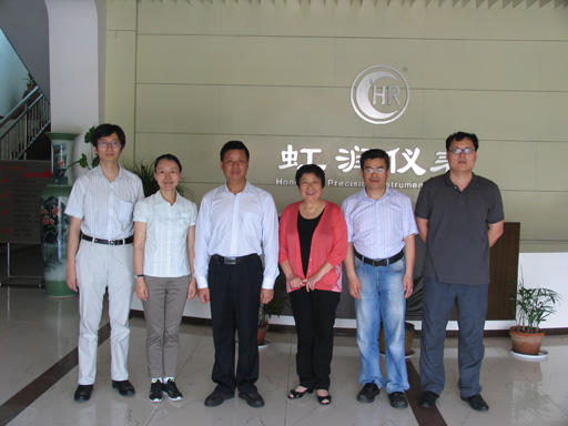 上海理工大學(xué)領(lǐng)導(dǎo)、教授一行考察虹潤公司